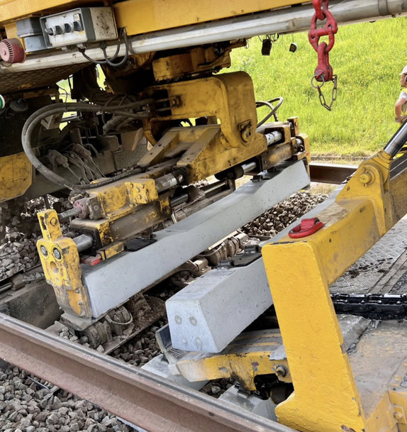 Un train-usine géant à l’œuvre pour renouveler la ligne à grande vitesse « Bruxelles-France »