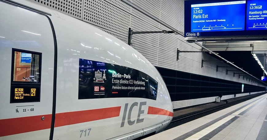 Le 16 décembre à 12h02, nous y sommes enfin : pour la première fois, l'ICE relie directement Berlin à Paris et les deux capitales sont reliées à grande vitesse